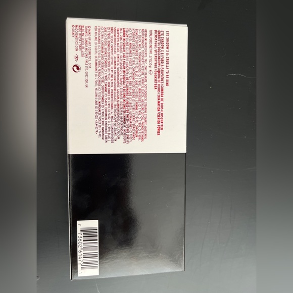 Mac Cosmetics Cruella Eyeshadow Palette - Picture 5 of 6